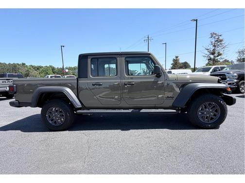 41 2026 Jeep Gladiator Sport