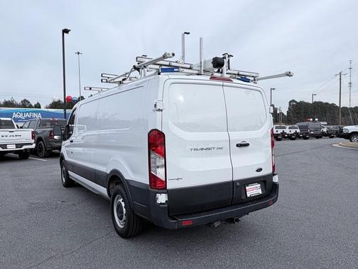 2022 Ford Transit-250 Base