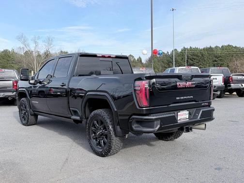2024 GMC Sierra 2500 AT4