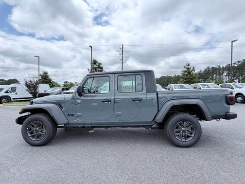 Anvil Clearcoat 2026 Jeep Gladiator Sport