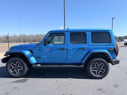 Hydro Blue Pearlcoat 2026 Jeep Wrangler Sahara