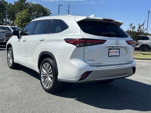 2023 Toyota Highlander Platinum