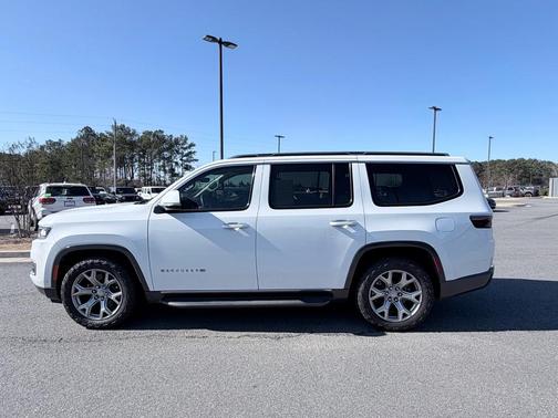 2022 Jeep Wagoneer Series II