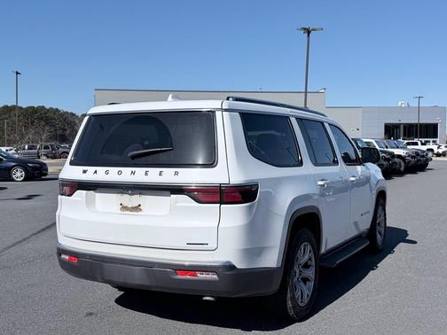 2022 Jeep Wagoneer Series II