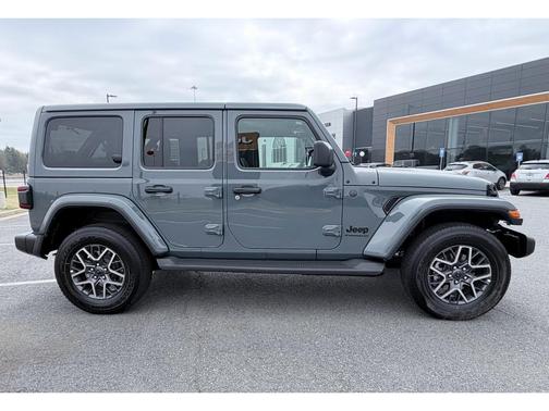 Anvil Clearcoat 2026 Jeep Wrangler Sahara