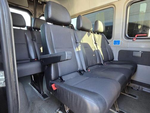 Obsidian Black Metallic 2018 Mercedes-Benz Sprinter 2500 Standard Roof