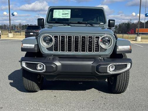 Anvil Clearcoat 2026 Jeep Wrangler Sahara