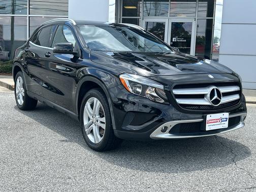 2017 Mercedes-Benz GLA 250 Base 4MATIC