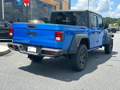 2025 Jeep Gladiator Sport