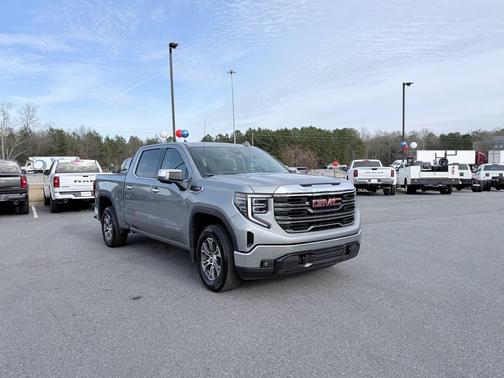 2025 GMC Sierra 1500 SLT