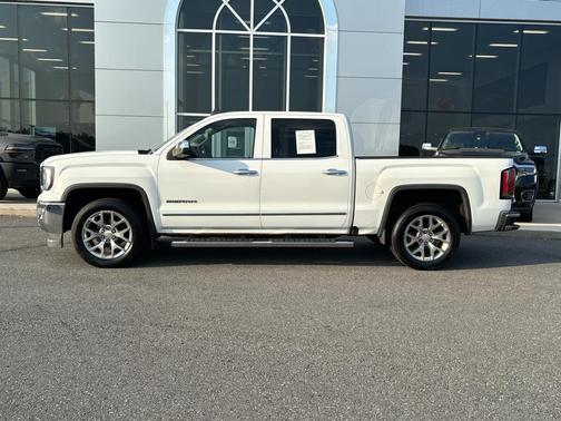 Summit White 2018 GMC Sierra 1500 SLT