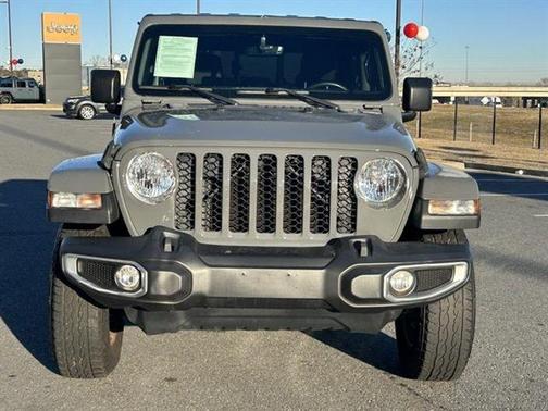 2023 Jeep Gladiator Sport