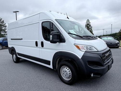 Bright White Clearcoat 2026 RAM ProMaster 2500 High Roof