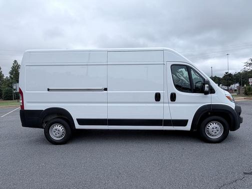 Bright White Clearcoat 2026 RAM ProMaster 2500 High Roof