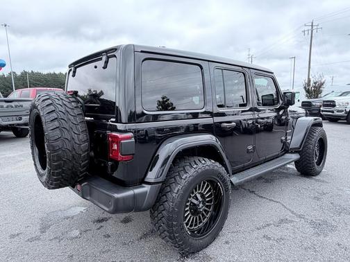Black Clearcoat 2021 Jeep Wrangler Unlimited Sahara