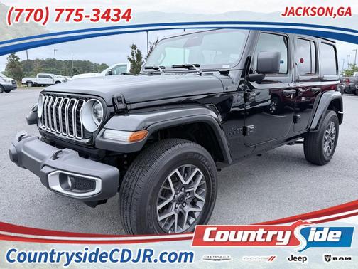 Black Clearcoat 2026 Jeep Wrangler Sahara