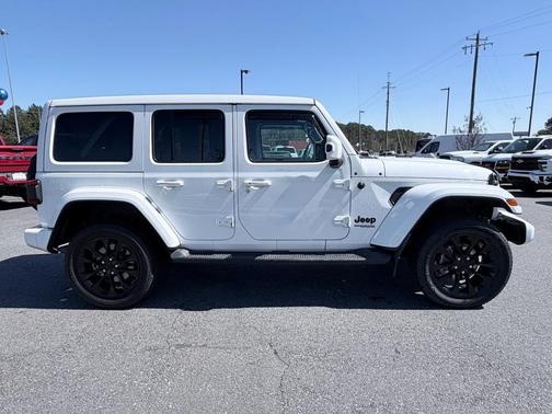 2021 Jeep Wrangler Unlimited Sahara Altitude