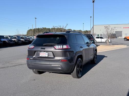 2023 Jeep Cherokee Altitude Lux