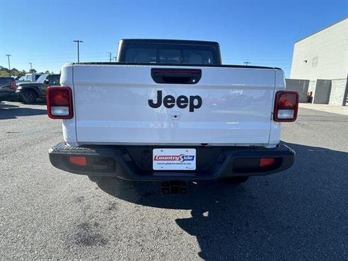 2025 Jeep Gladiator Sport