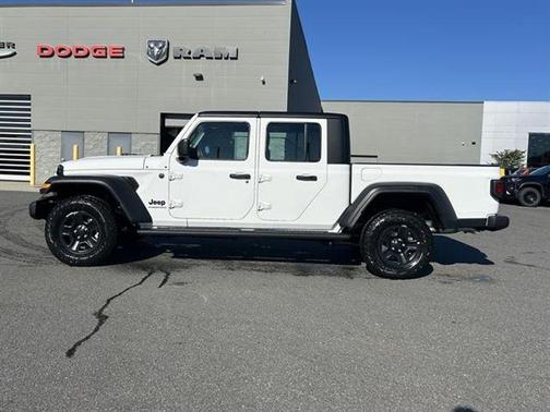 2025 Jeep Gladiator Sport