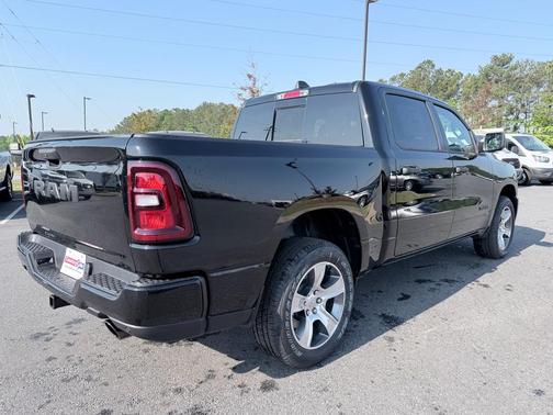 Diamond Black 2026 RAM 1500 Express