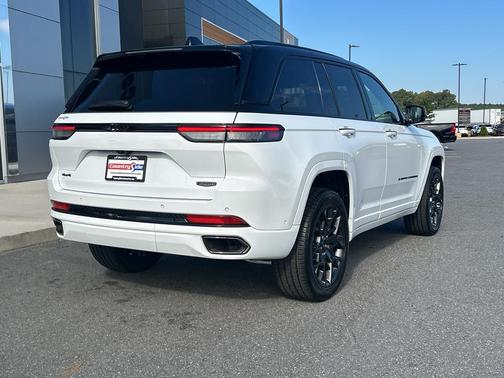 2025 Jeep Grand Cherokee Summit