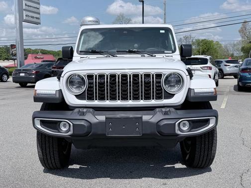 Bright White Clearcoat 2025 Jeep Wrangler Sahara