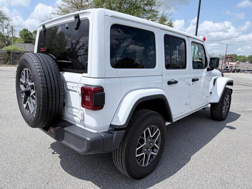 Bright White Clearcoat 2025 Jeep Wrangler Sahara