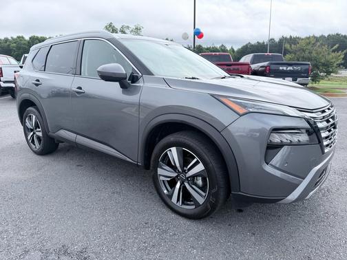 Gun Metallic 2026 Nissan Rogue SL