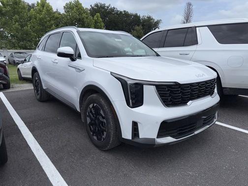 Glacial White Pearl 2025 Kia Sorento S