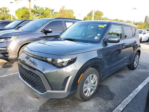 2023 Kia Soul LX