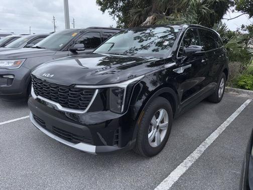 Ebony Black 2025 Kia Sorento LX