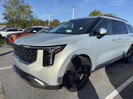 2025 Kia Carnival SX