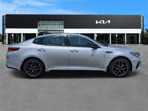 2020 Kia Optima SE