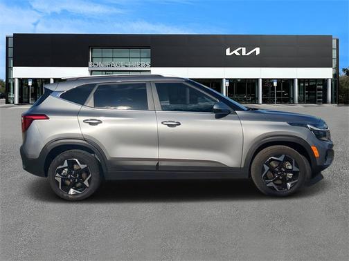 2025 Kia Seltos EX