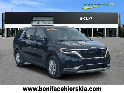 2024 Kia Carnival LX