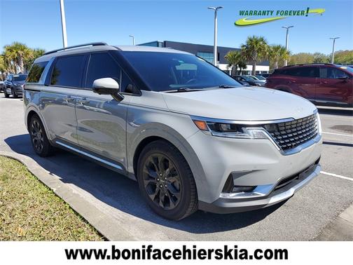 2022 Kia Carnival SX