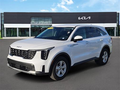 2025 Kia Sorento LX