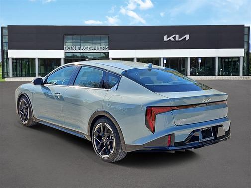 2025 Kia K4 GT-Line