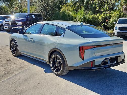 2025 Kia K4 GT-Line