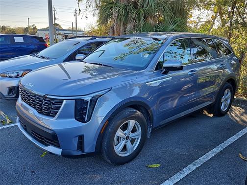 2025 Kia Sorento LX