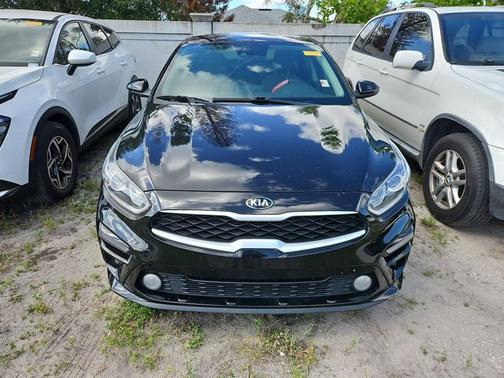 Aurora Black Pearl 2021 Kia Forte LXS