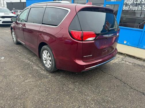 2018 Chrysler Pacifica Touring-L Plus