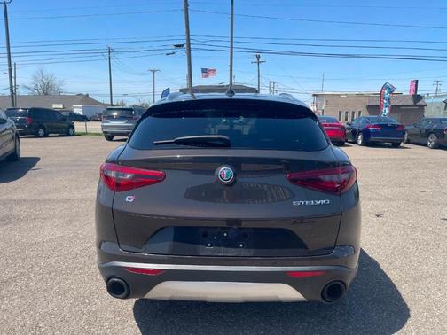 2018 Alfa Romeo Stelvio Base