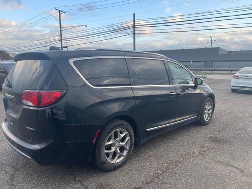 2018 Chrysler Pacifica Limited
