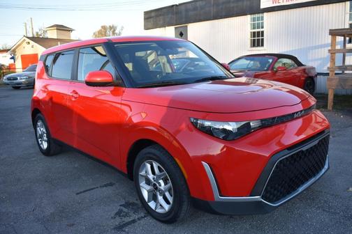 2023 Kia Soul LX