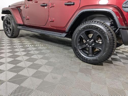 2021 Jeep Wrangler Unlimited Sahara Altitude
