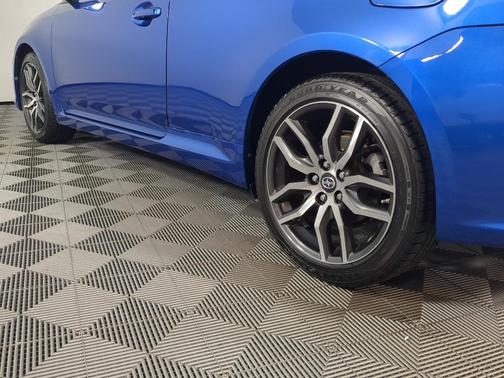 2016 Scion tC Base (M6)