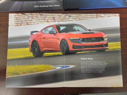 2024 Ford Mustang Dark Horse