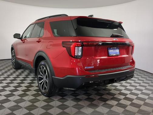 Rapid Red Metallic Tinted Clearcoat 2026 Ford Explorer ST-Line